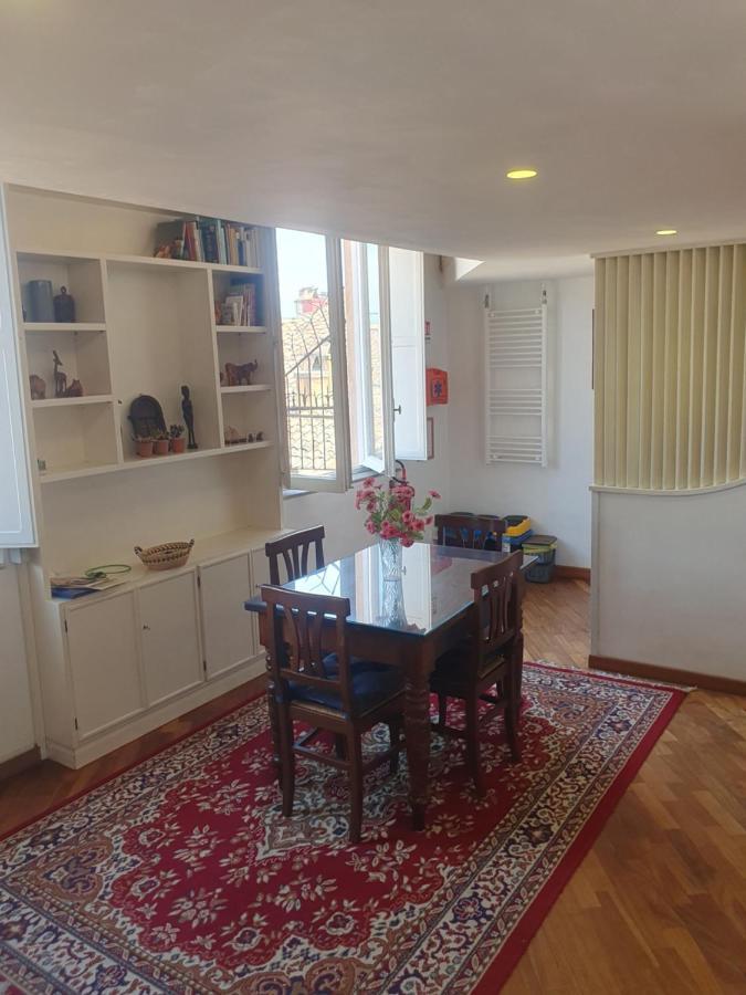 Coronari Apartments 2 Рим Екстериор снимка